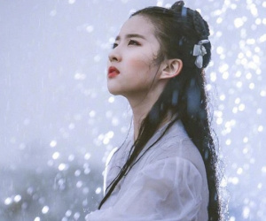 Lưu Diệc Phi suýt chết lúc 18 tuổi khi đóng Thần Điêu Đại Hiệp