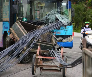 Chủ tịch Hà Nội chỉ đạo xử lý xe 3 bánh, xe tự chế mất an toàn