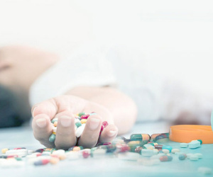 Nam sinh 14 tuổi tự nhốt mình trong phòng, uống 40 viên thuốc Paracetamol tự tử