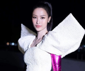 Đông Nhi chất vấn fan: 'Các bạn đang làm gì vậy?'