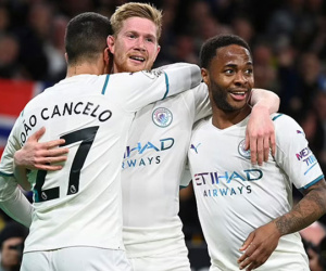 De Bruyne lập poker, Man City tiến gần hơn tới chức vô địch Ngoại hạng Anh