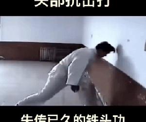 Võ sư Trung Quốc khiến võ lâm kinh ngạc với màn thị phạm đập đầu vào tường, giơ mặt chịu đá