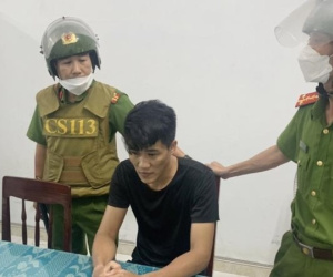 Cảnh sát 113 bắt nóng nam thanh niên nhốt vợ 'hờ' trong nhà để đánh đập dã man
