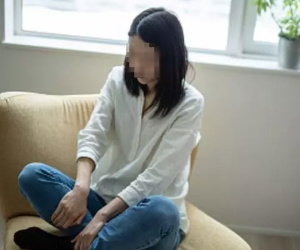 Đến nhà tình địch đánh ghen, nhìn thấy bố cô ta, tôi bỏ chạy thục mạng