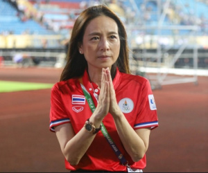 Nữ trưởng đoàn Madam Pang ủng hộ người nghèo tỉnh Nam Định
