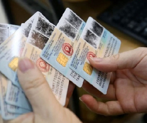Bằng lái xe tích hợp CCCD, tài xế có cần phải xuất trình khi bị CSGT kiểm tra không?