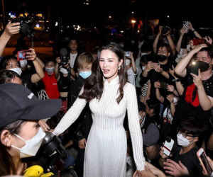 Clip: Đông Nhi bật khóc, cúi đầu xin lỗi khán giả hậu ồn ào bị người hâm mộ 'quay lưng'