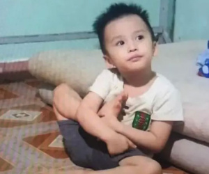 Bé trai 4 tuổi mất tích, mẹ nghĩ quẩn uống thuốc diệt cỏ tự sát
