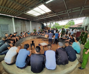 41 đối tượng bỏ chạy tán loạn khi cảnh sát đột kích trường gà