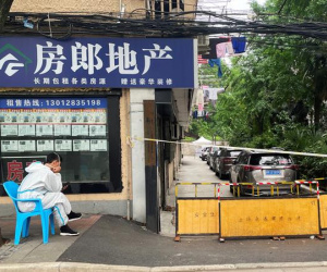 Ảnh: Thượng Hải truy vết những ca mắc Covid-19 cuối, Bắc Kinh đang cố ngăn dịch bùng phát