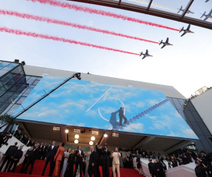 Không quân Pháp chào đón buổi ra mắt 'Top Gun: Maverick' của Tom Cruise ở Cannes