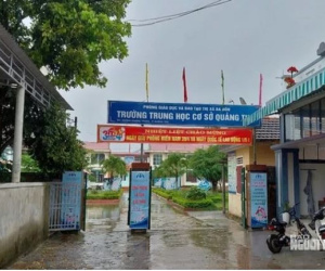 Bị đánh trong phòng hiệu trưởng vì tố tiêu cực