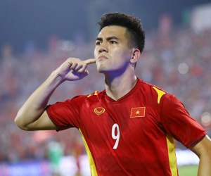 Tiến Linh giúp Việt Nam hạ Malaysia ở bán kết SEA Games 31