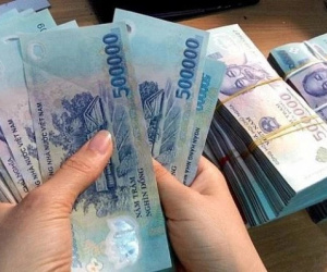 Một cô giáo vay tiền lãi suất 'cắt cổ', cả trường lẫn phụ huynh bị 'khủng bố'