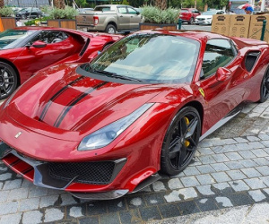 'Đập thùng' Ferrari 488 Pista Spider hơn 30 tỷ đồng cập cảng Đà Nẵng