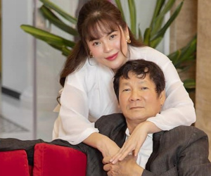 Hậu ly hôn lùm xùm, Hoa hậu Phương Lê về biệt thự hơn 200 tỷ thăm các con, không quên dành lời khen 'có cánh' đến chồng cũ