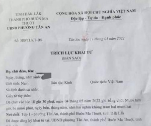 Bất ngờ mẹ đi khai tử cho con trai 3 tuổi dù còn sống