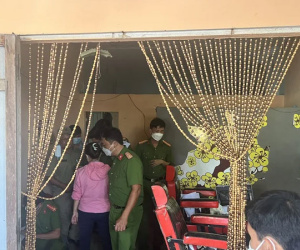 Người đàn ông tử vong trong quán cắt tóc, massage