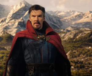 'Doctor Strange 2' vượt mốc 800 triệu USD