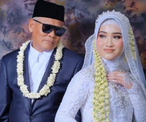 Đám cưới của người đàn ông 61 tuổi và vợ trẻ 19 tuổi gây tranh cãi cõi mạng, chú ý nhất quà cưới hơn 1,1 tỷ đồng