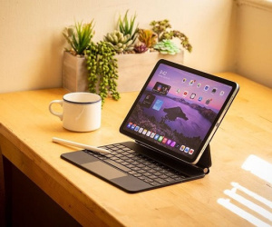 Apple bắt đầu bán iPad Air 4 tân trang