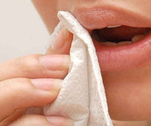 Một thói quen khi ăn ai cũng tưởng tốt, không ngờ gây hại cho sức khỏe, nhất là phổi