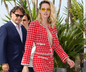 Cannes 2022: Kristen Stewart cùng hàng loạt minh tinh diện mốt không nội y trên thảm đỏ Bình Thanh