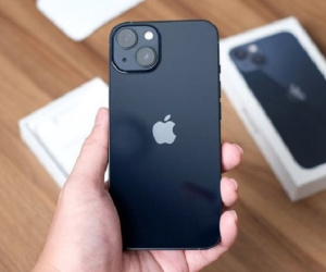 iPhone 13 là smartphone bán chạy nhất thế giới