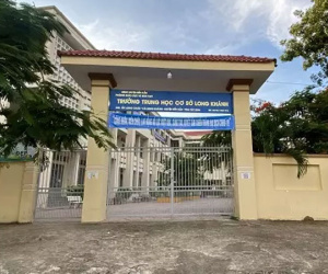 Thêm 2 nữ sinh tố phó hiệu trưởng dâm ô trong phòng làm việc, bản tường trình viết gì?