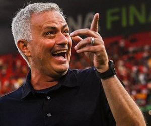 Mourinho: Không còn là 'Người đặc biệt' mà là 'Người duy nhất'