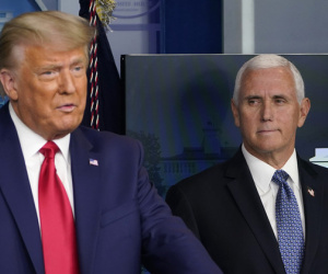 Ông Trump bị tố ủng hộ tiếng hô hào 'treo cổ' phó tướng