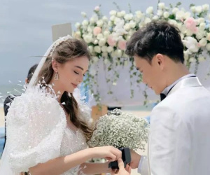 Bạn thân tiết lộ lý do bố mẹ vợ Bùi Tiến Dũng vắng mặt trong đám cưới