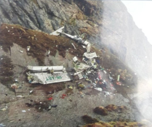 Tìm thấy xác máy bay chở 22 người mất tích ở Nepal