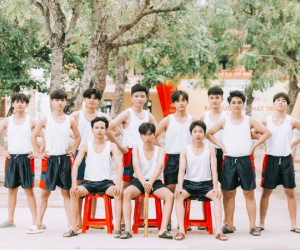 Bộ ảnh kỷ yếu độc lạ của học sinh lớp 12 với chi phí gây bất ngờ