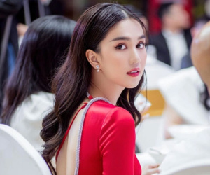 Ngọc Trinh thưởng 300 triệu đồng cho ĐT bóng đá nữ Việt Nam