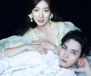Park Shin Hye sinh con trai đầu lòng