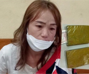 Bắt quả tang đối tượng vận chuyển 2 bánh heroin