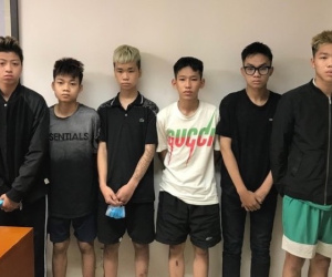 Nhóm 'học sinh' dùng vỏ chai bia chặn cướp xe máy ở Hà Nội