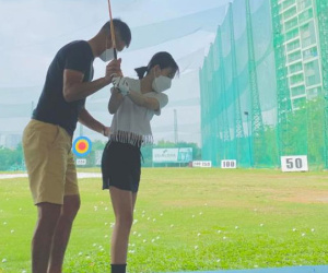 Công Vinh hiếm hoi khoe ảnh con gái cưng với chiều cao gây choáng, lại còn thừa hưởng đam mê thể thao y hệt bố