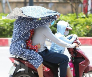 Miền Bắc, miền Trung bước vào đợt nắng nóng diện rộng, chiều tối đón mưa dông