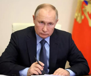 Ông Putin sa thải thêm 5 tướng Nga