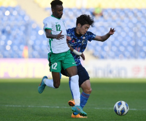 VCK U23 châu Á 2022: Nhật Bản hòa Saudi Arabia trong thế thiếu người