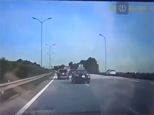 Nghi do ngủ gật, tài xế gây tai nạn liên hoàn trên cao tốc Pháp Vân