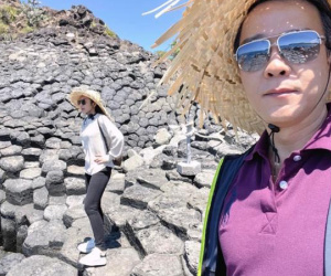 'Vua cá Koi' đăng ảnh cùng Hà Thanh Xuân đi du lịch Phú Yên, không quên 'nịnh khéo' bà xã