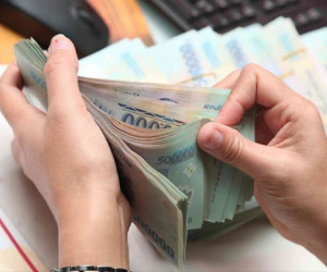 Tăng lương từ 1/7: Người lao động vừa mừng, vừa lo