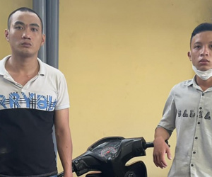 Con nghiện đạp ngã thiếu nữ, cướp 'dế'