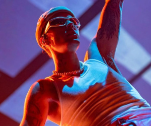 Hậu nhiễm virus hiếm liệt nửa mặt, chuyên gia chẩn đoán Justin Bieber sẽ sớm bình phục