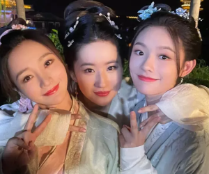 Lưu Diệc Phi hào phóng tặng túi hiệu chia tay đoàn phim 'Mộng hoa lục'