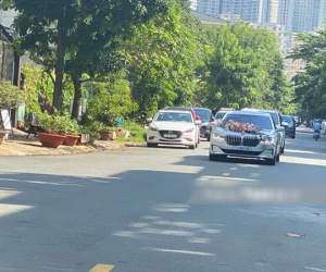 Đám cưới hot nhất Vbiz hôm nay: Nhà trai lộ diện, dàn xế hộp khủng đưa cô dâu Minh Hằng 'về dinh'
