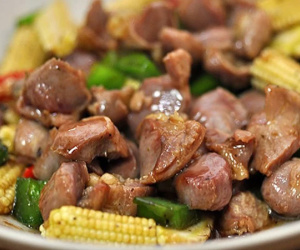 Ăn gà đừng 'chăm chăm' vào phần đùi đây mới là bộ phận quý giá nhất, bổ thận tráng dương, dưỡng nhan sống thọ